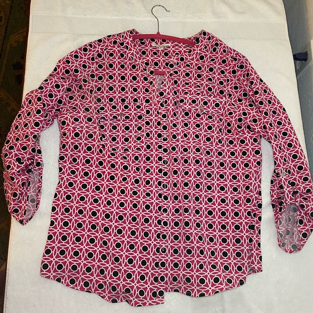 Women’s blouse. Brand is Notations. Barely worn. - Picture 2 of 3